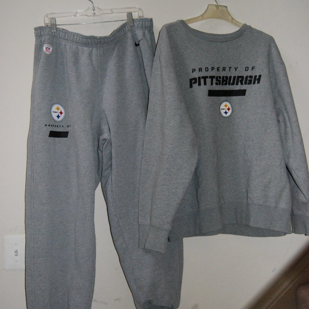 NIKE PITTSBURGH STEELERS SWEATSUIT SHIRT (66) + PANTS NFL TEAM ISSUED (SIZE 3XL)